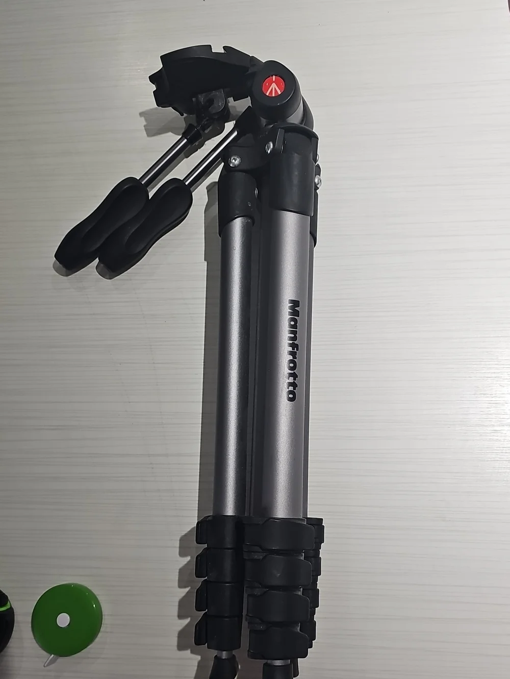 Manfrotto Silver Camera Tripod